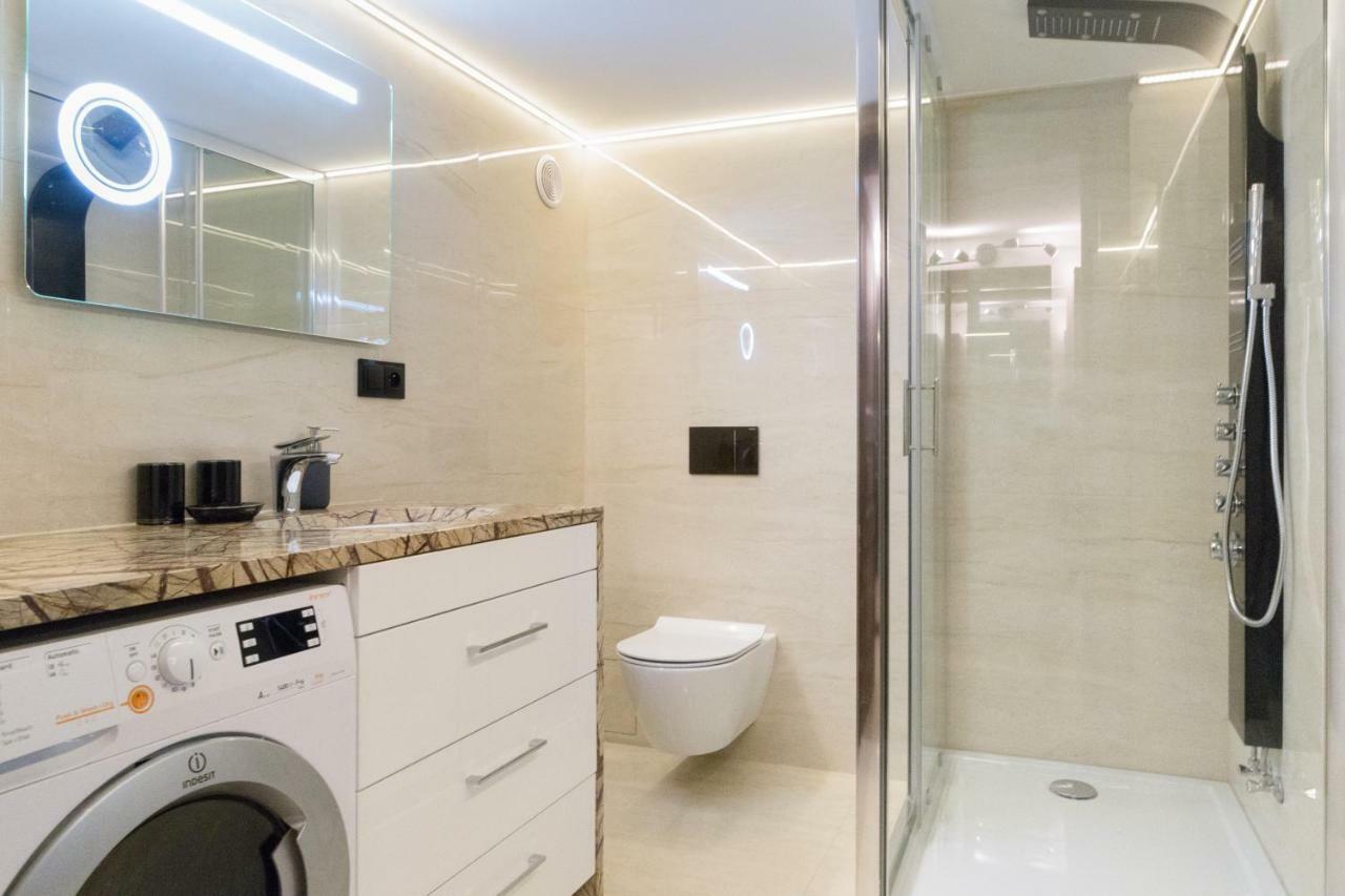 Quiet & High Class Apartments Jablonowskich Street คราคูฟ ภายนอก รูปภาพ