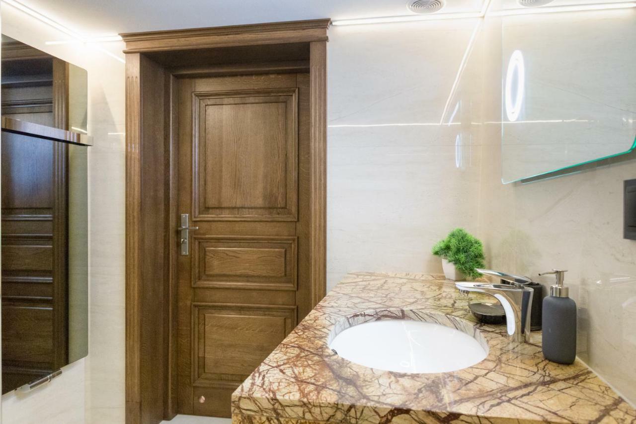 Quiet & High Class Apartments Jablonowskich Street คราคูฟ ภายนอก รูปภาพ
